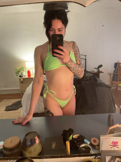 u95005684 model adult pics