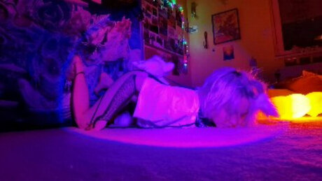 Alien Priestess model exclusive image