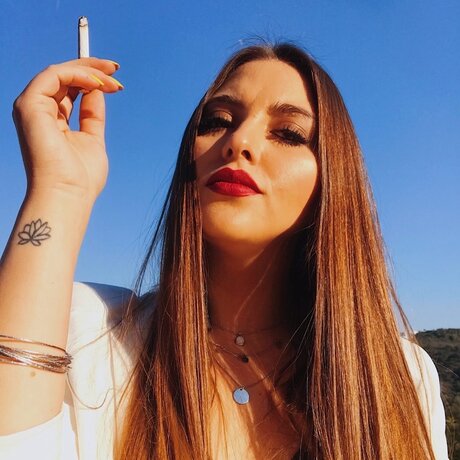 Dani Isper pretty pornstar gallery