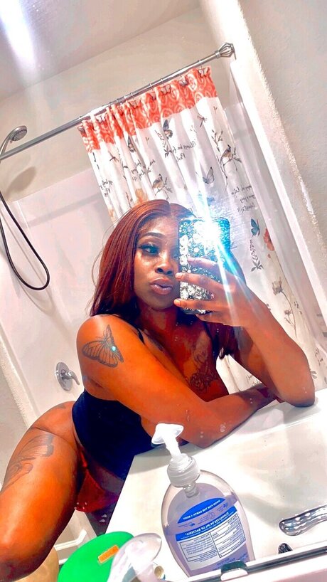 SlimVetta_ pornstar nudes galleries