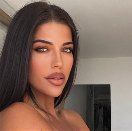 Valeria_ nudes star img