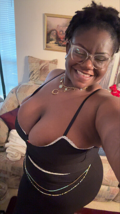 Quailly model erotic archive