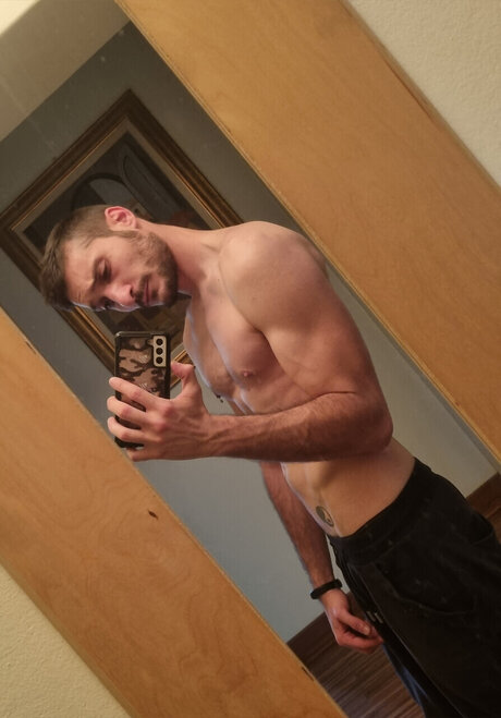 DomineKira nudes model picture