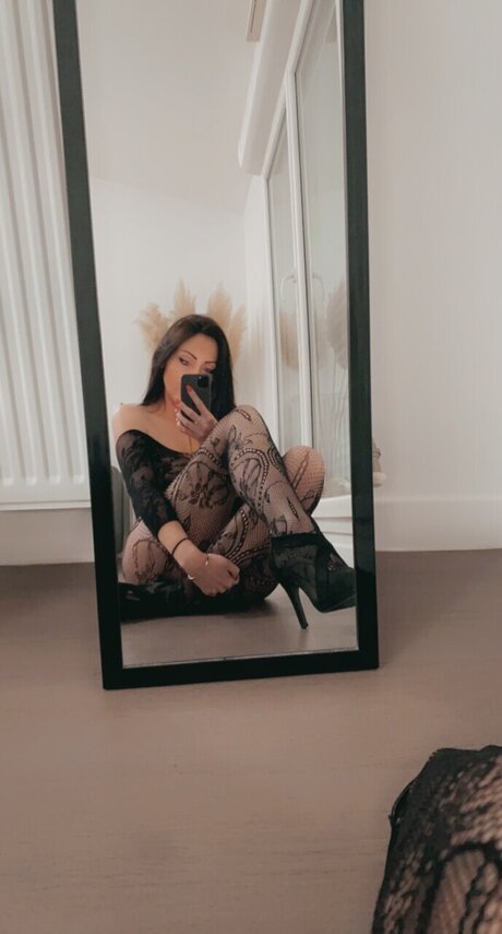 Arya hot pornstar pic