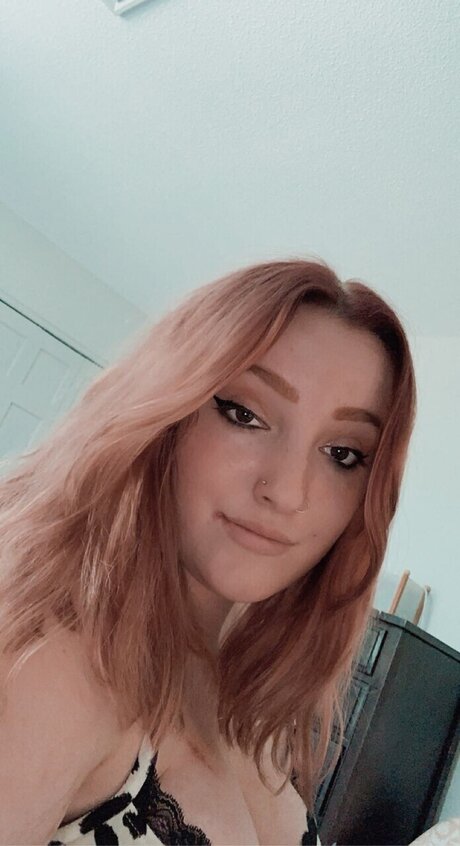 Chloe Brown star naked img