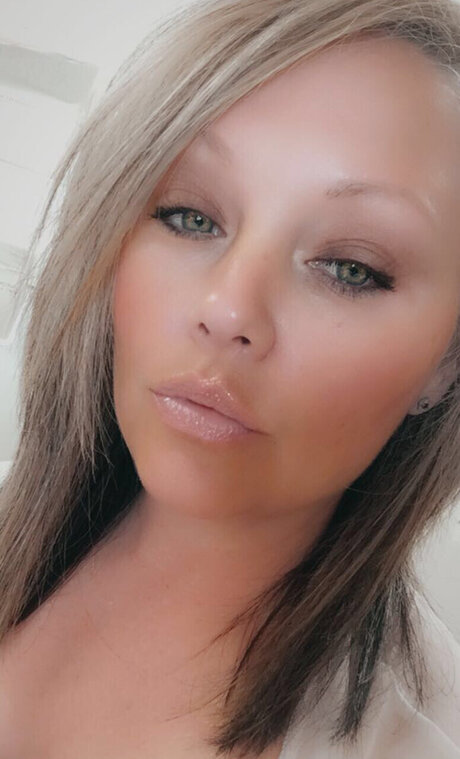 That One Girl pornographic model pictures