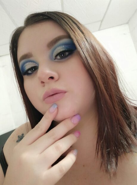 daniela valencia Gomez model adult gallery