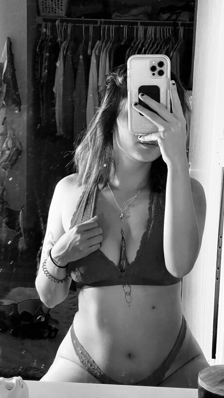 Leilani Vaughn top actress images