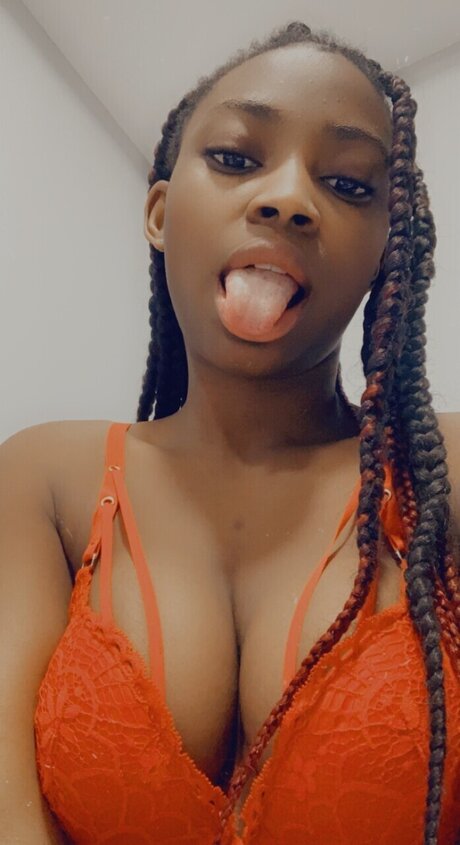 Esmeralda pornstar adult image