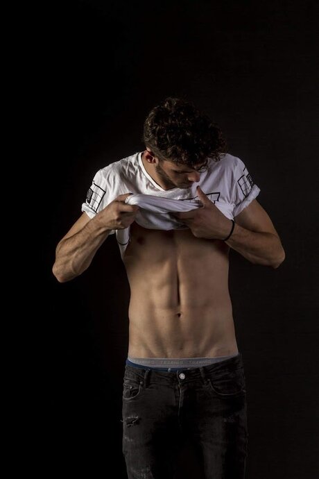 Richard Gears model erotic photo