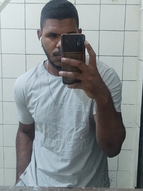 Luiz Gustavo Da Silva Mendes Sousa art actress pics