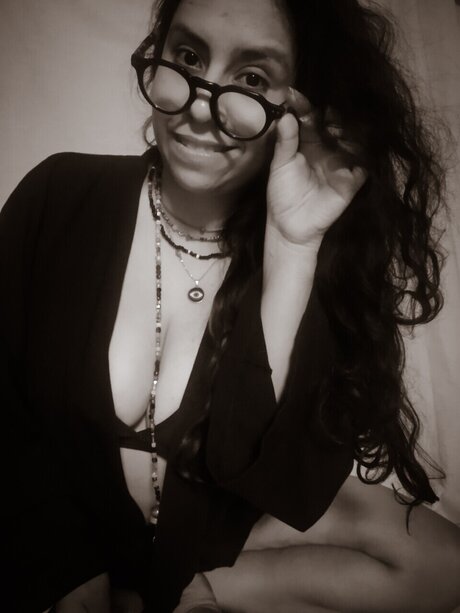 IsisTheOutsider nudes pornstar image