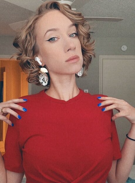 vi0l3tt hd pornstar photos