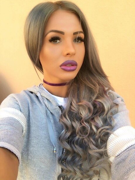 Simona Petrus pornstar erotic galleries