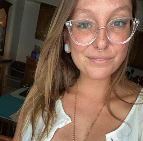 Tori Thurnher free model picture