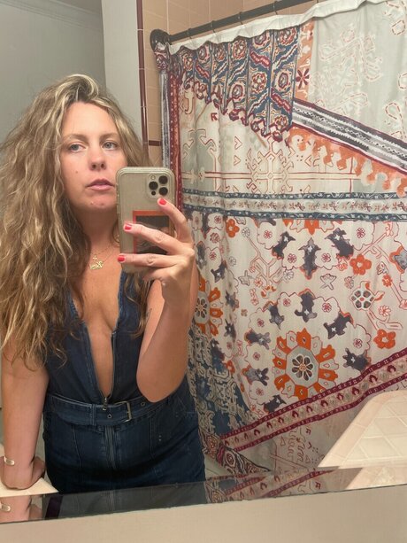 cherry chardonnay beautiful model pictures