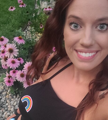 Libby art model photo