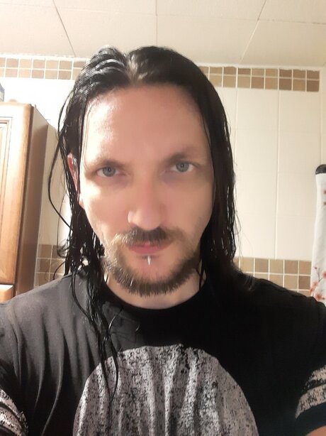 D Miller star sexy pics