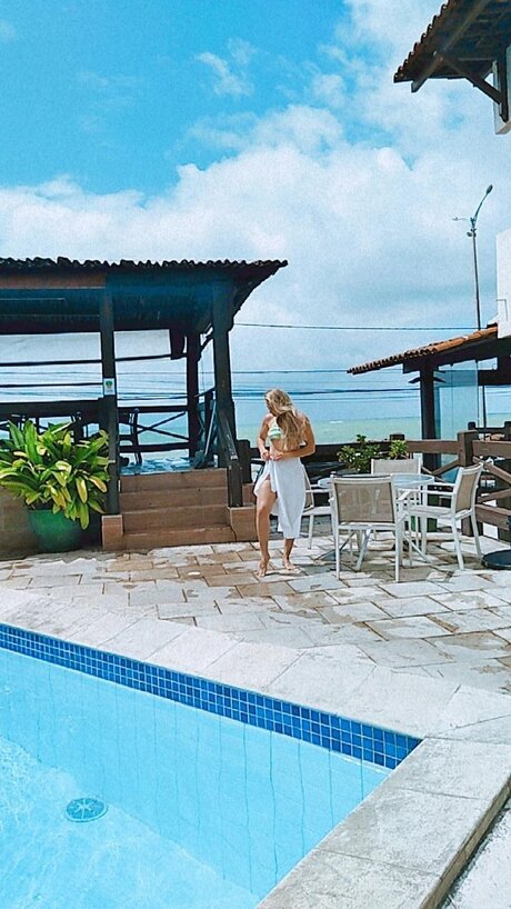 Anna Domino s sexy actress pictures