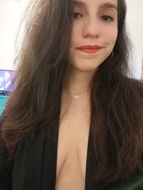 Meritza hot actress galleries