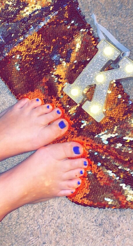 Kween model porn pictures