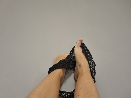 Sexbomb model nude gallery