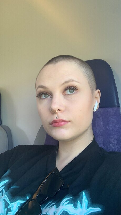 Slaphunter model sexy pictures