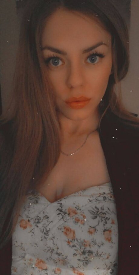 Taylor Take Over model beautiful pics