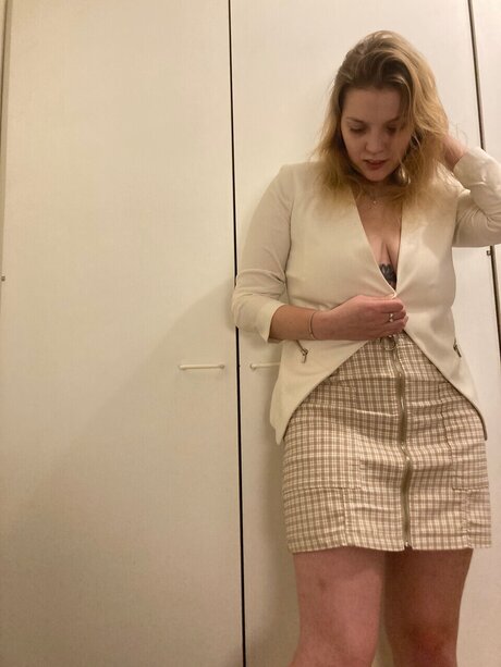 Kata model hot gallery