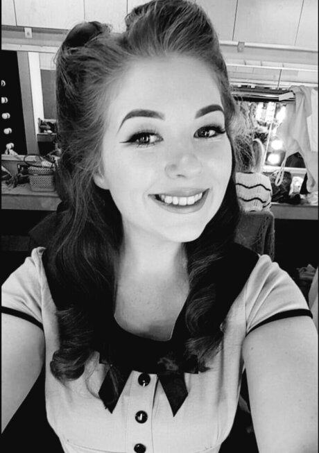 Xtine1up beautiful actress pic