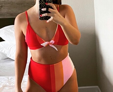 ShiningStar erotic actress image