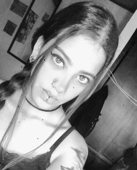 Jane Black nudes model images