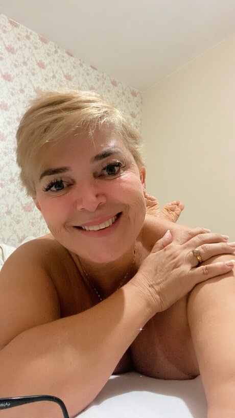 T te pornstar perfect image