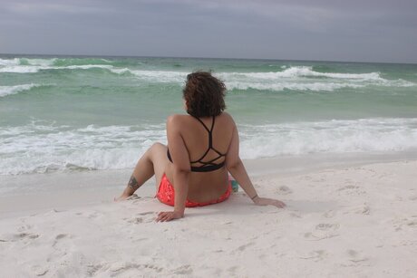 MissNewBooty model hot pics