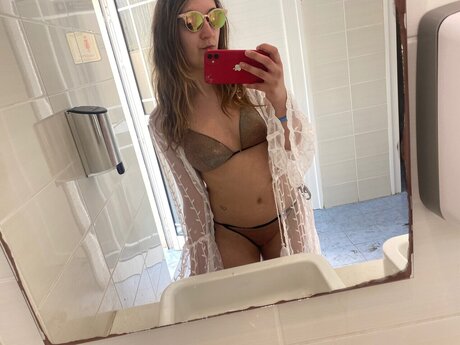 Keeley model art photos