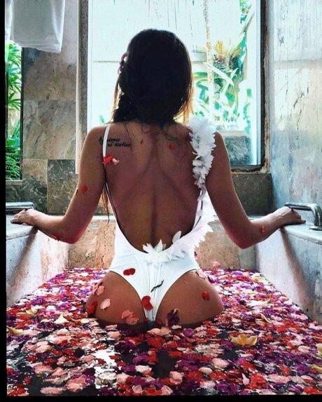 Georgina xxx model gallery