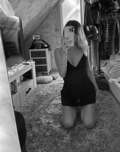 Lounamatkowskii hd actress photos