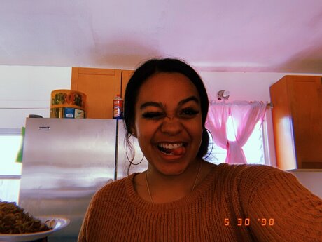 Emmarose Sheffet top actress pic