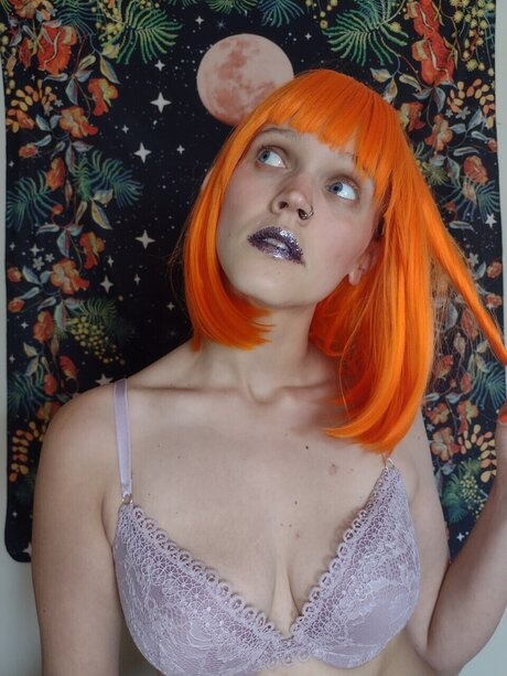 Higher Pink nudes model picture