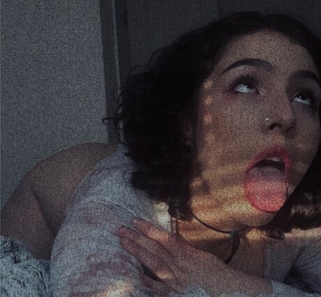 Shylilmynx nude actress photo