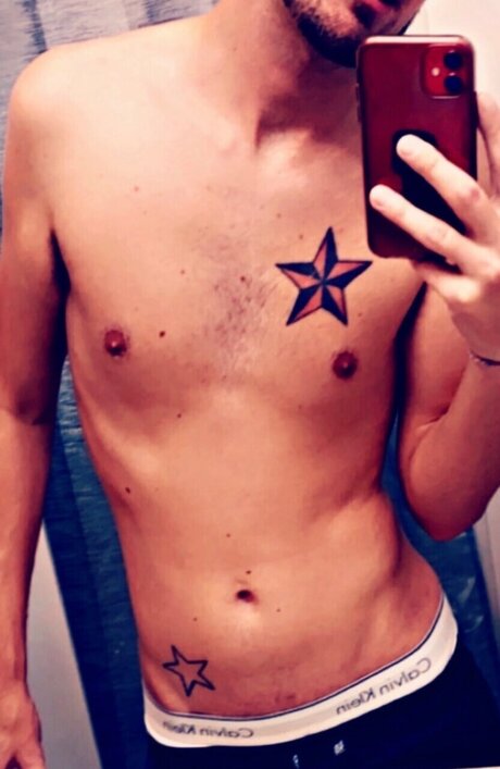 Brett Woodard hd model pic