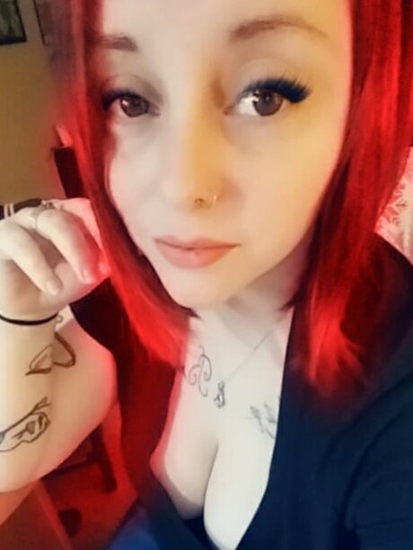 lizzie nice actress pic