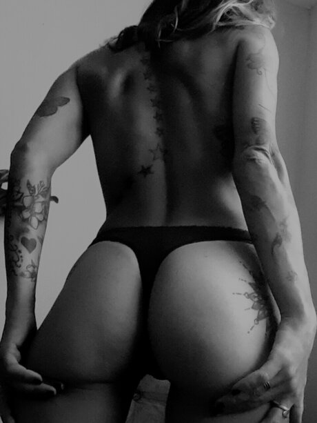 Yeyogo sexy model image