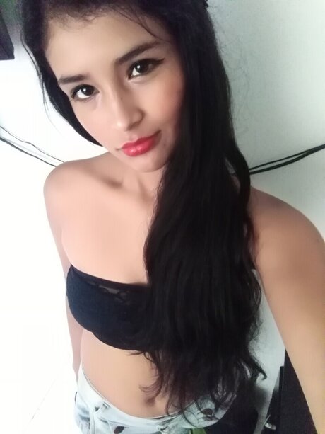 vale ortegon model erotic image