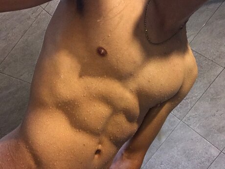 Seuz nude pornstar img