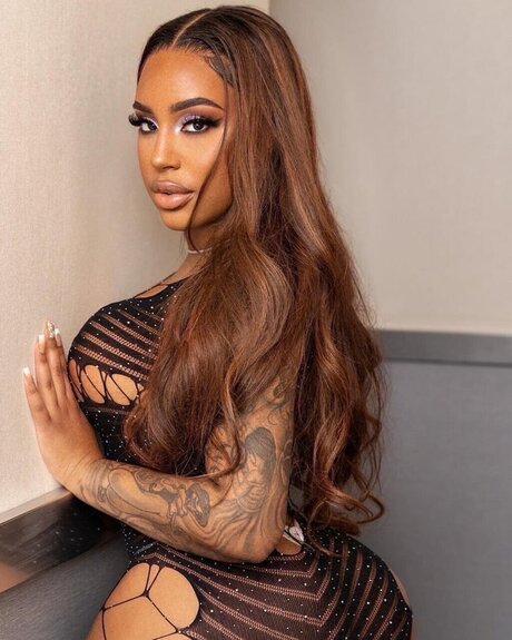 Ruby E nude actress img