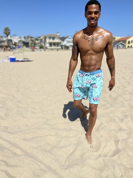 3 Legged Monsta star nudes photos