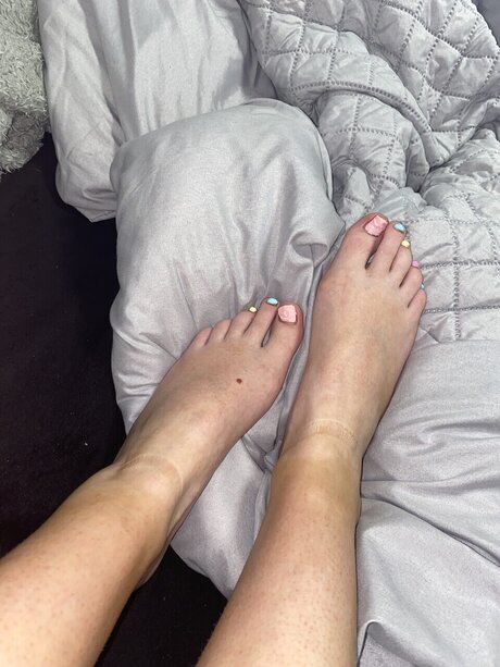 Lucy shaw hot model photo