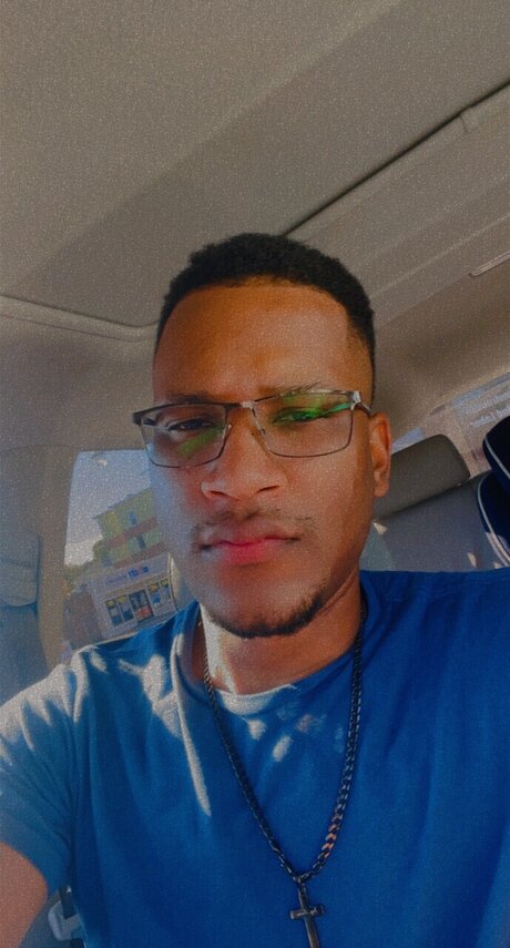 u18960837 free pornstar photo