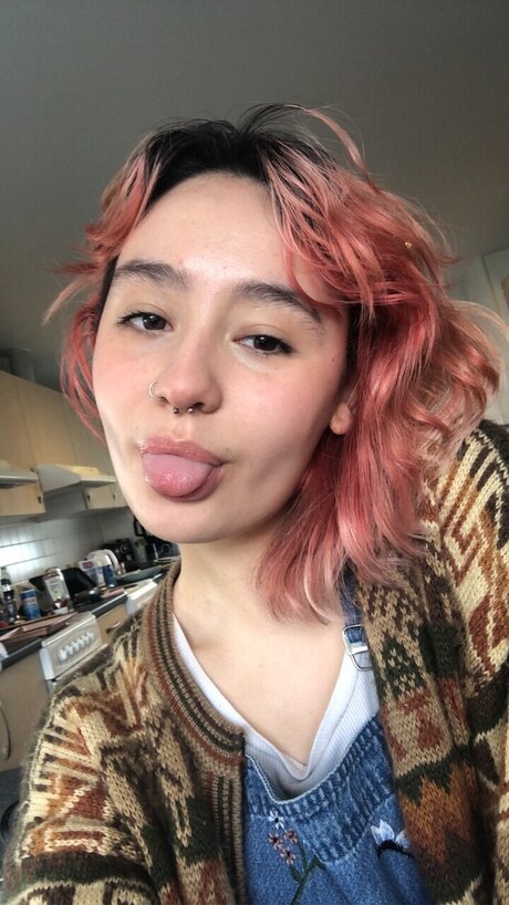 Harriet model beautiful galleries